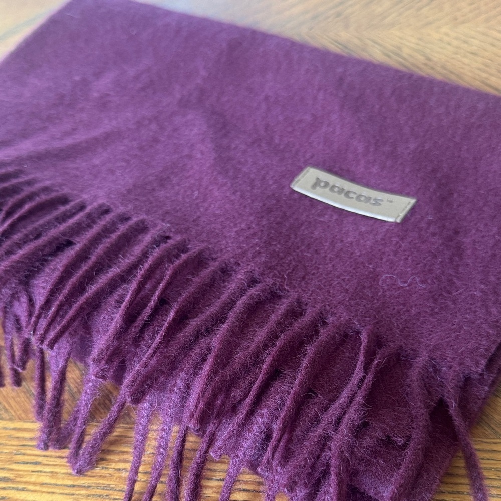 Pacas Deep Purple Women's Scarf